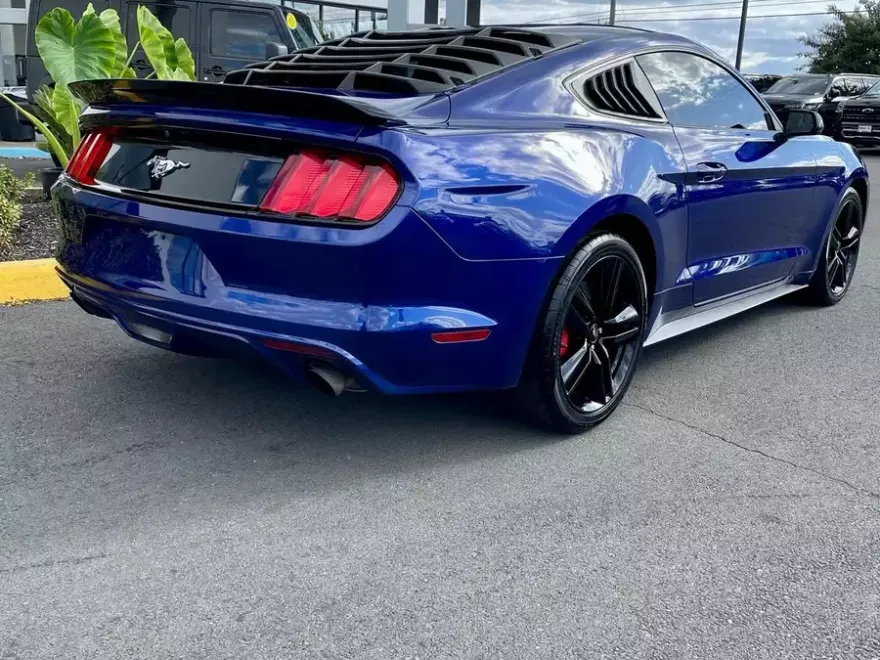 2016 Ford Mustang EcoBoost photo 1