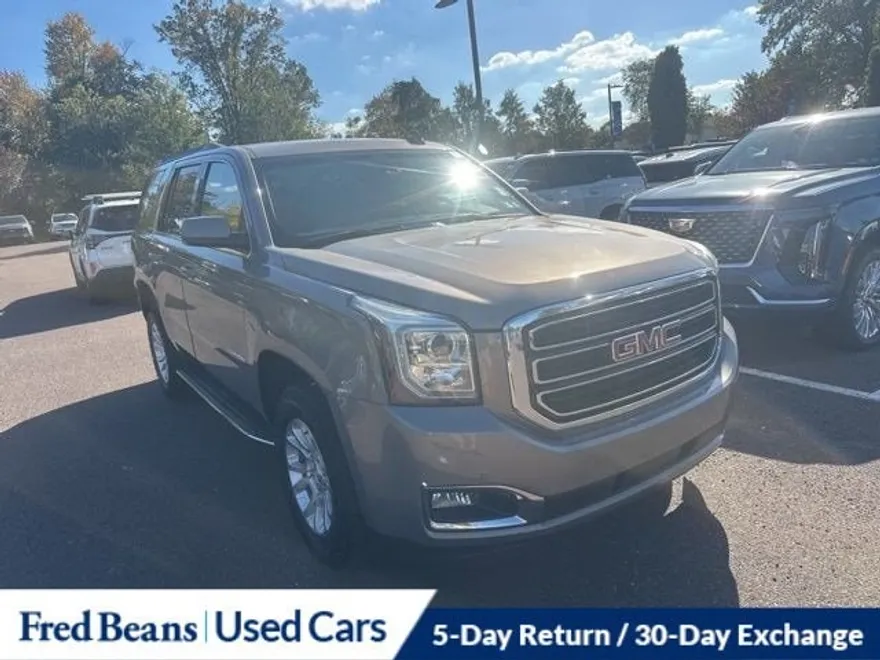 2019 Gmc Yukon SLE photo 1