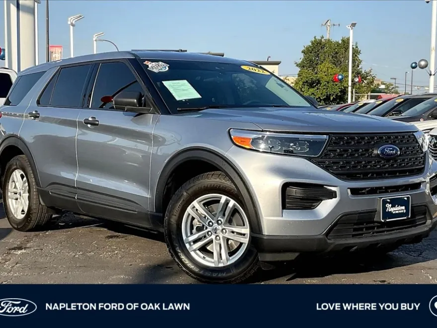 2022 Ford Explorer Base photo 1