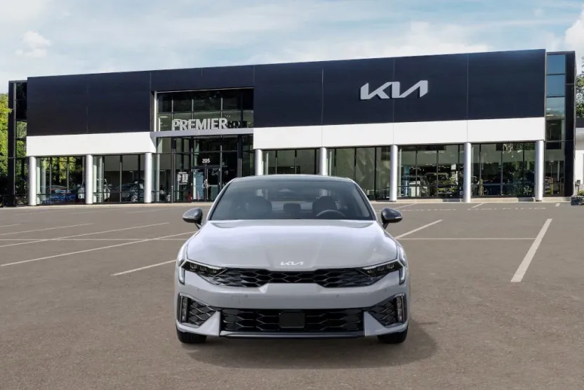 2026 Kia K5 GT-Line photo 1