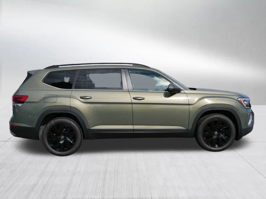 2026 Volkswagen Atlas SE Technology photo 1