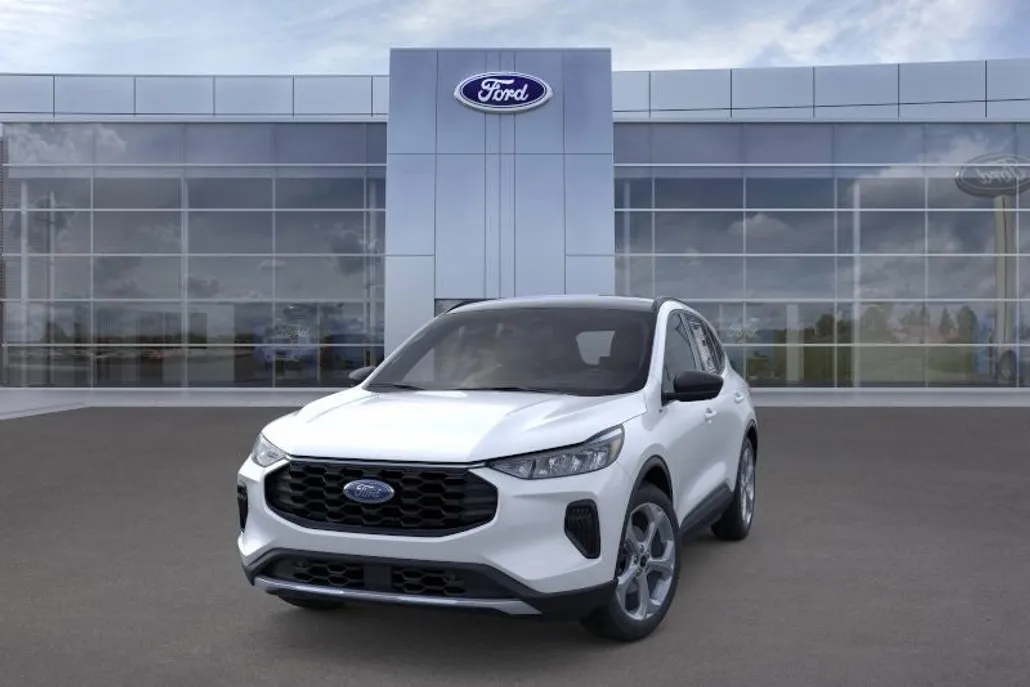 2025 Ford Escape ST-Line photo 1