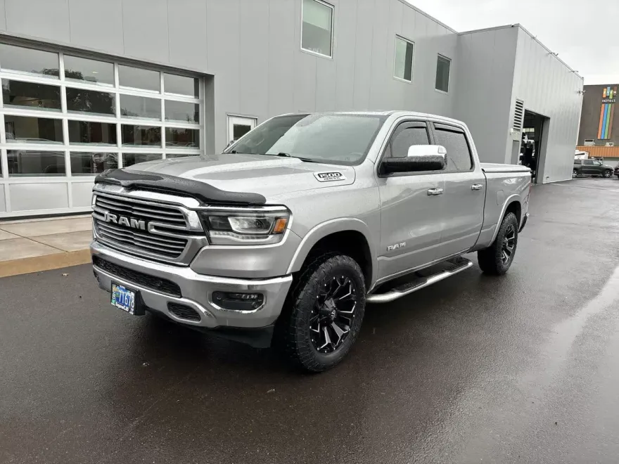 2019 Ram 1500 Laramie photo 1
