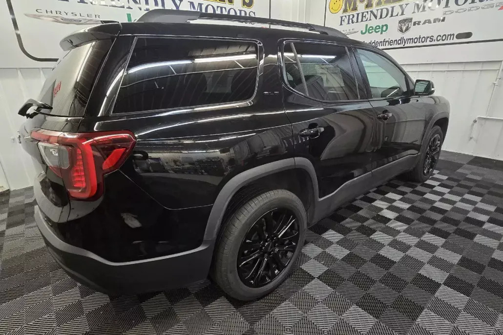 2023 Gmc Acadia SLE photo 1