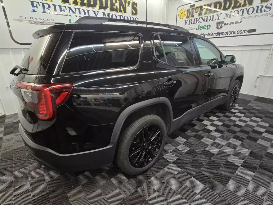2023 Gmc Acadia SLE photo 1