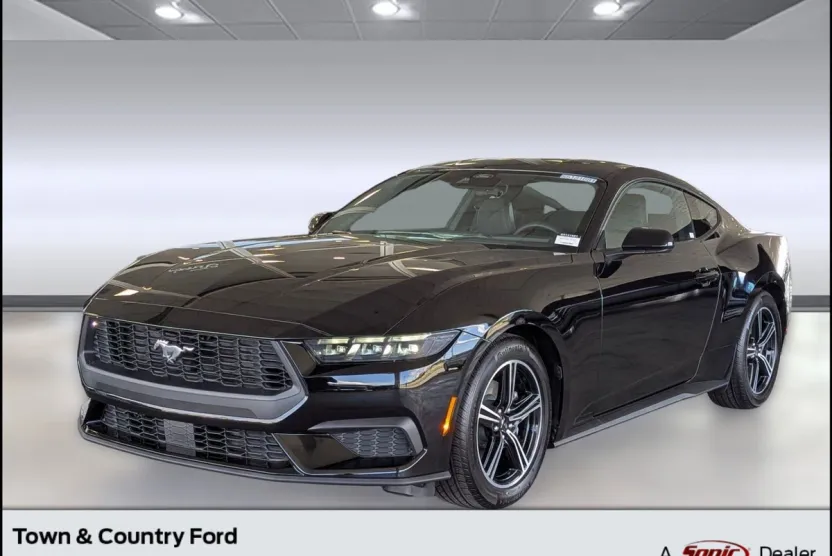 2025 Ford Mustang EcoBoost photo 1