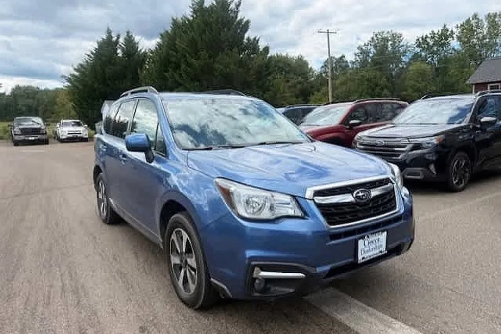 2018 Subaru Forester 2.5i Premium photo 1