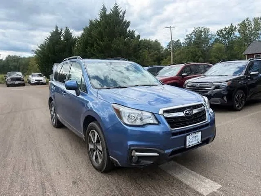 2018 Subaru Forester 2.5i Premium photo 1