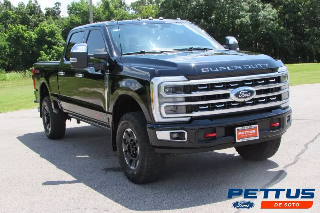 2024 Ford F-350 Platinum photo 1