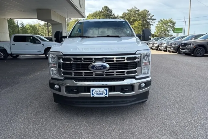 2026 Ford F-350 photo 1