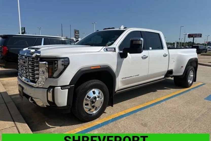 2024 Gmc Sierra 3500 HD Denali photo 1