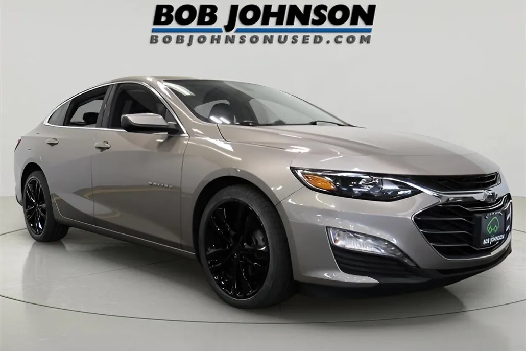 2022 Chevrolet Malibu 1LT photo 1