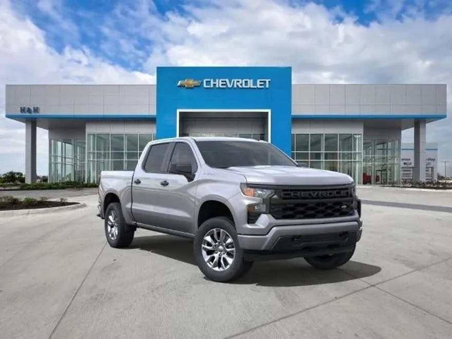2025 Chevrolet Silverado 1500 Custom photo 1