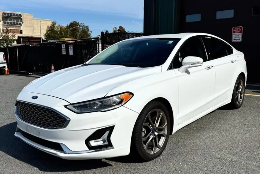 2020 Ford Fusion Hybrid Titanium photo 1