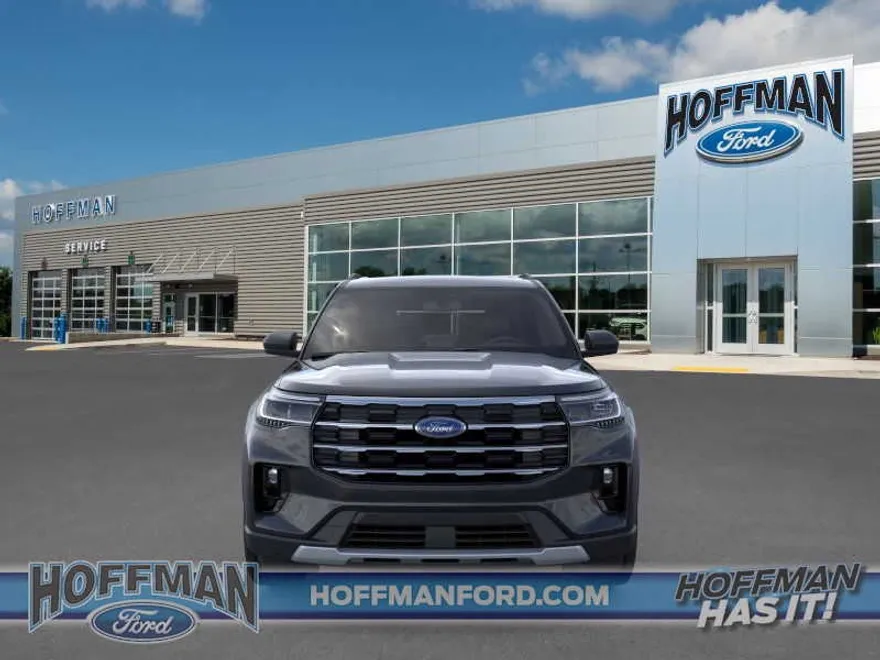 2025 Ford Explorer photo 1