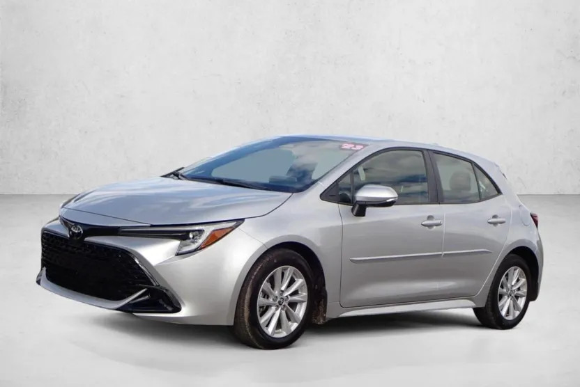 2023 Toyota Corolla SE photo 1