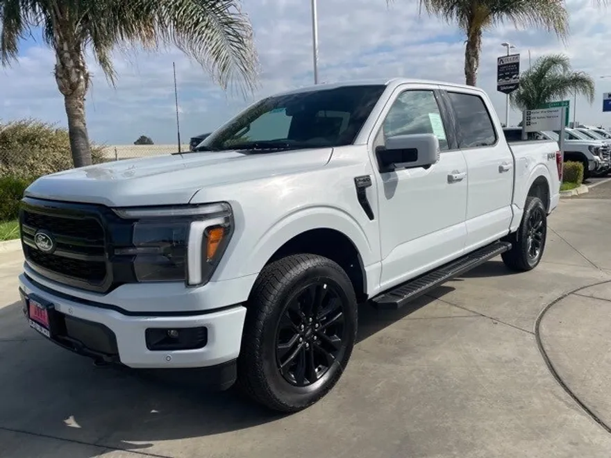 2025 Ford F-150 Lariat photo 1