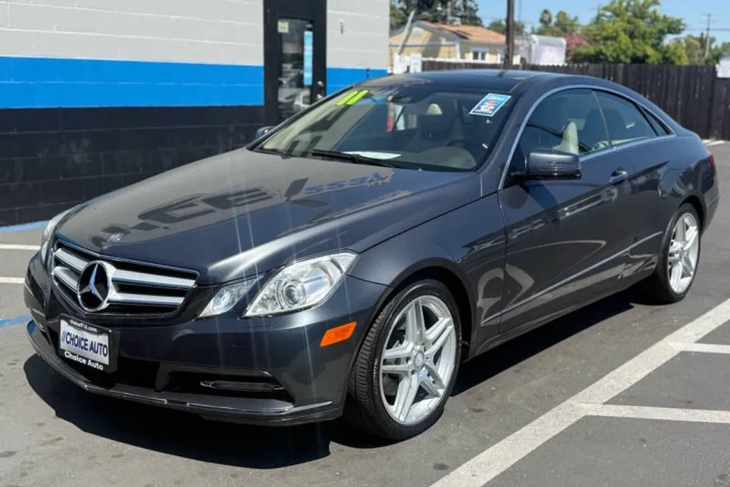 2011 Mercedes Benz E 350 photo 1