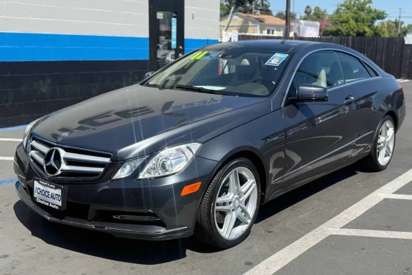 2011 Mercedes Benz E 350 photo 1