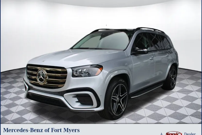 2026 Mercedes Benz GLS 450 4MATIC photo 1