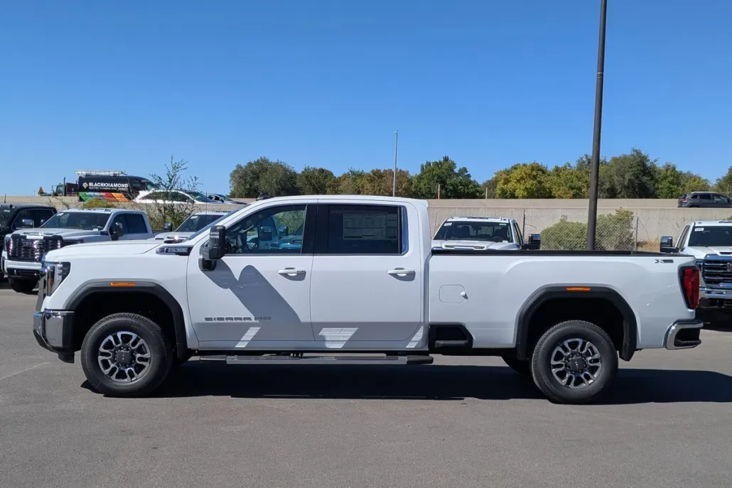 2026 Gmc Sierra 2500 HD SLE photo 1