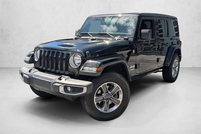 2020 Jeep Wrangler Unlimited Sahara photo 1