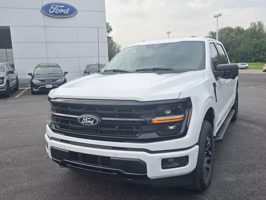 2025 Ford F-150 XLT photo 1