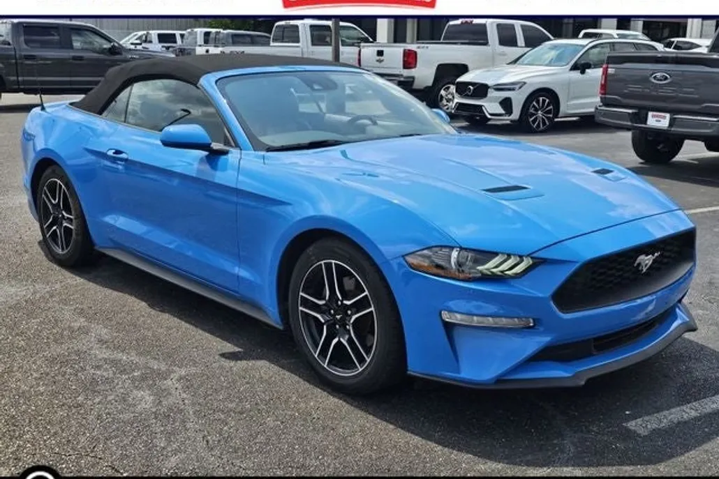 2023 Ford Mustang EcoBoost Premium photo 1