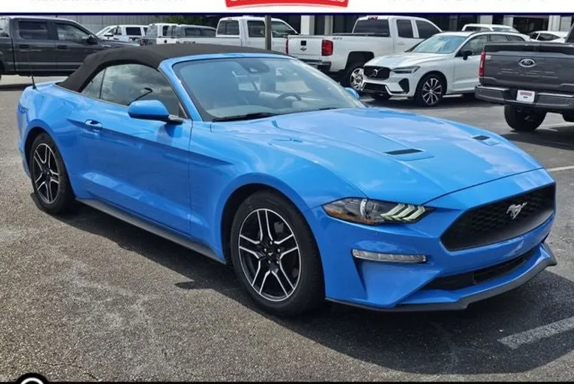2023 Ford Mustang EcoBoost Premium photo 1