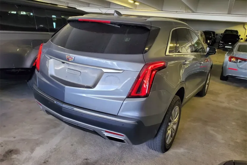 2021 Cadillac XT5 Premium Luxury photo 1