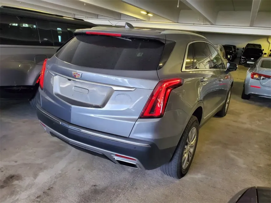 2021 Cadillac XT5 Premium Luxury photo 1