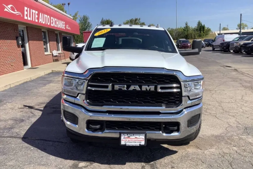 2022 Ram 3500 Tradesman photo 1