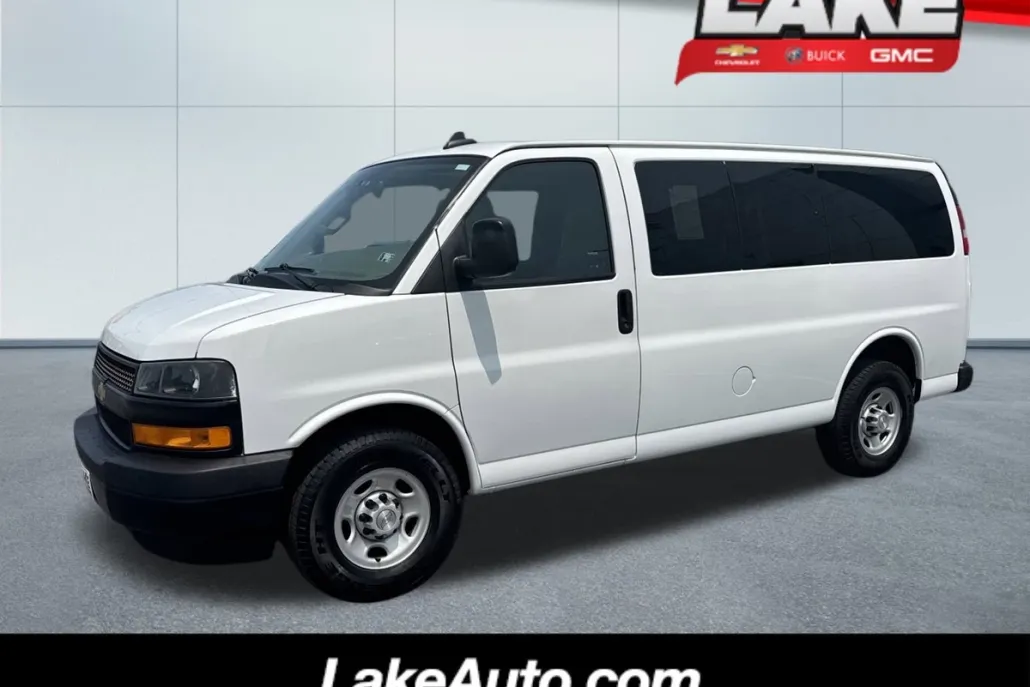 2019 Chevrolet Express 2500 LS photo 1