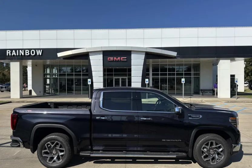 2026 Gmc Sierra SLT photo 1