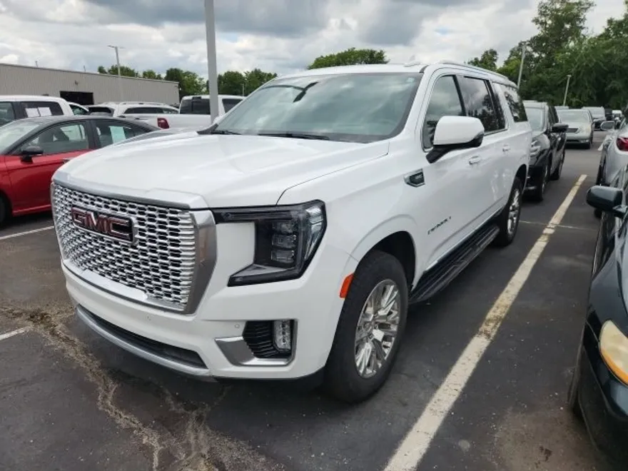 2021 Gmc Yukon XL Denali photo 1