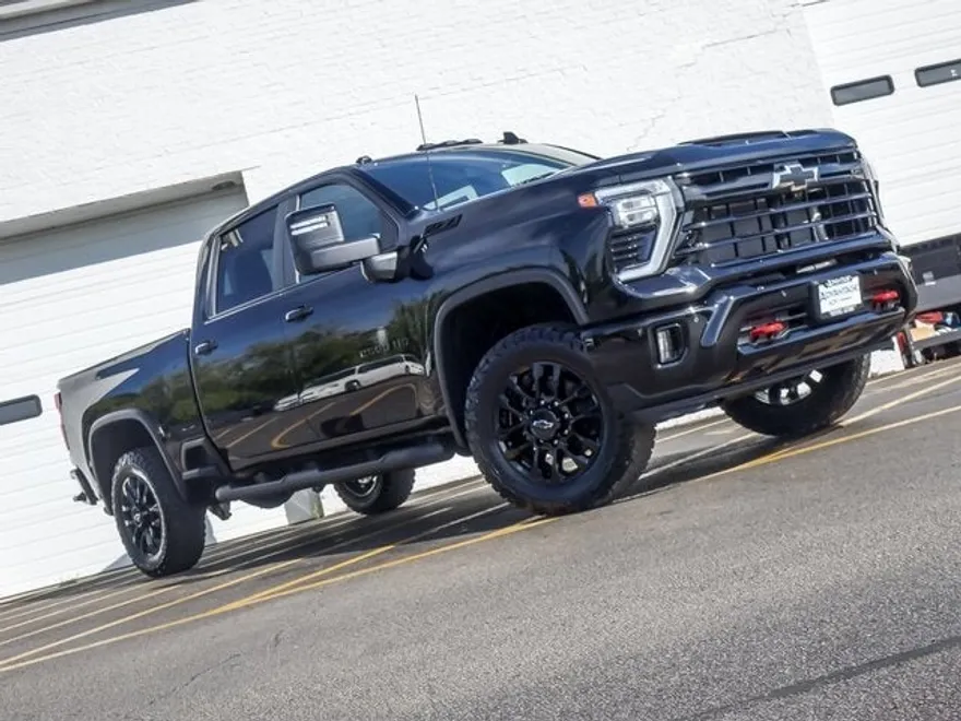 2026 Chevrolet Silverado 2500HD LT photo 1