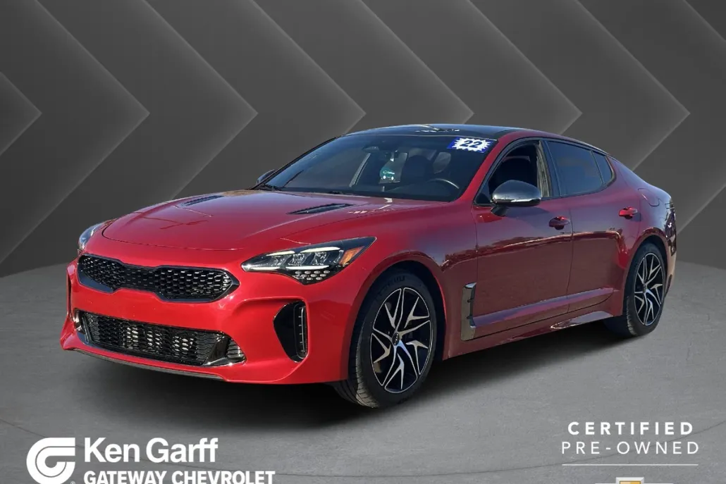2022 Kia Stinger GT-Line photo 1