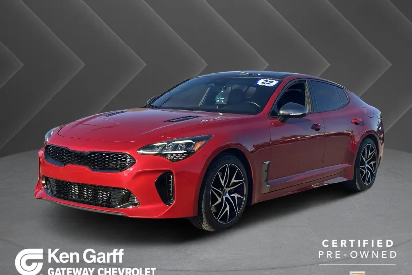 2022 Kia Stinger GT-Line photo 1