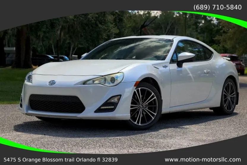 2014 Scion FR-S photo 1