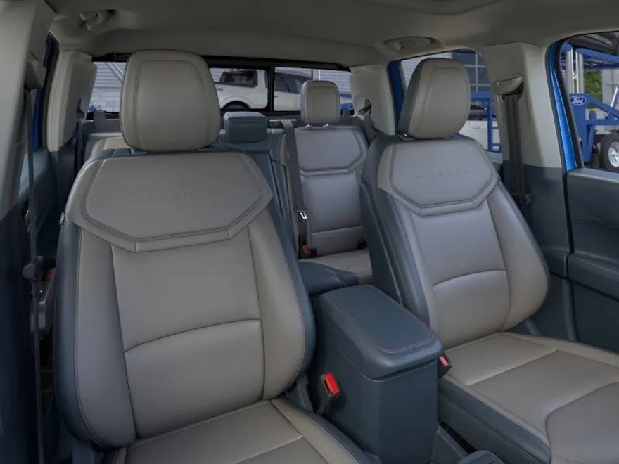 2025 Ford Maverick Lariat photo 1