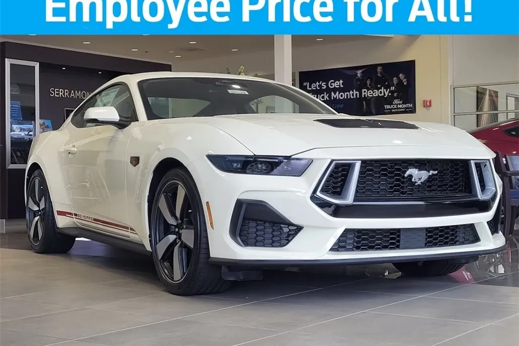 2025 Ford Mustang GT Premium photo 1