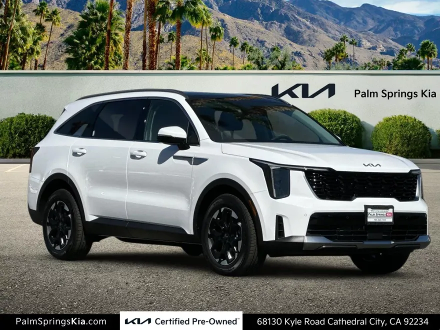 2025 Kia Sorento S photo 1