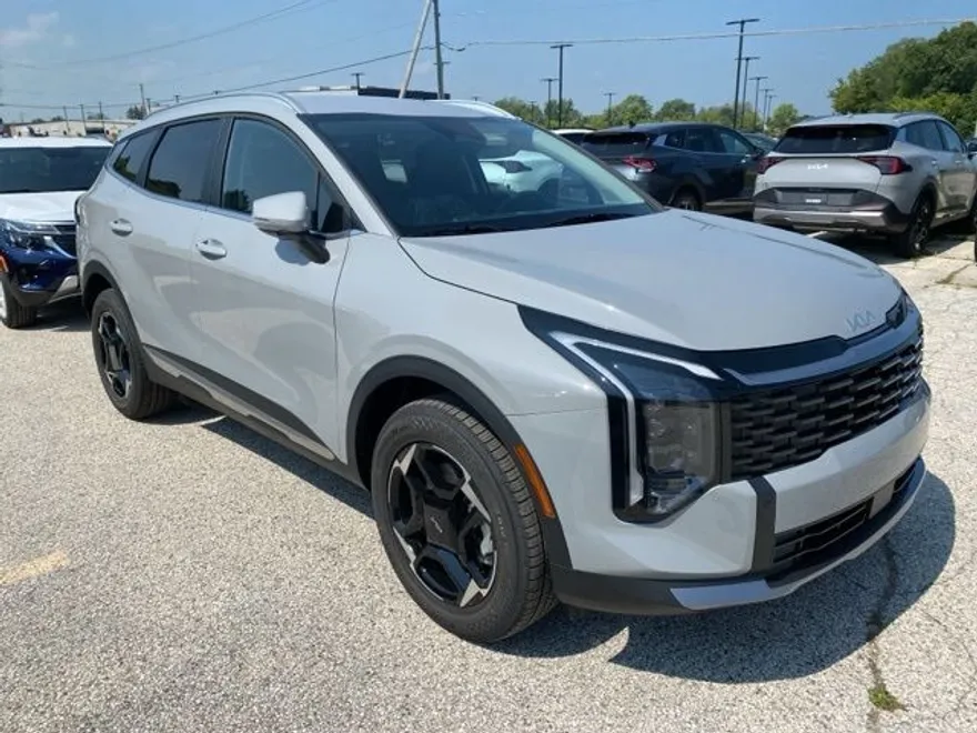 2026 Kia Sportage EX photo 1