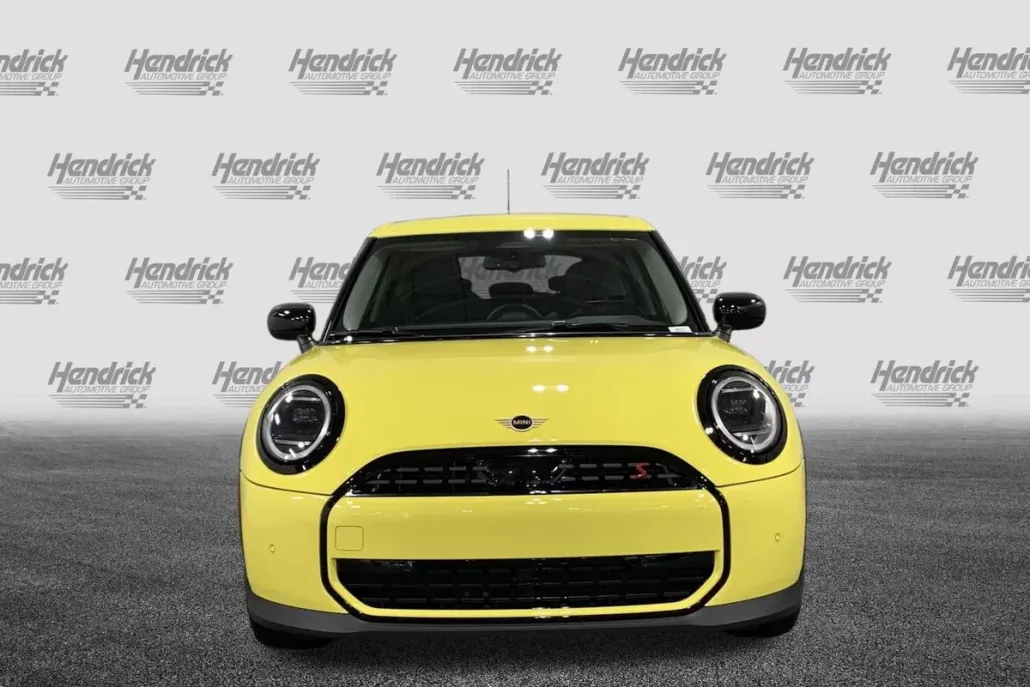 2025 Mini Cooper 4 Door Hardtop S photo 1