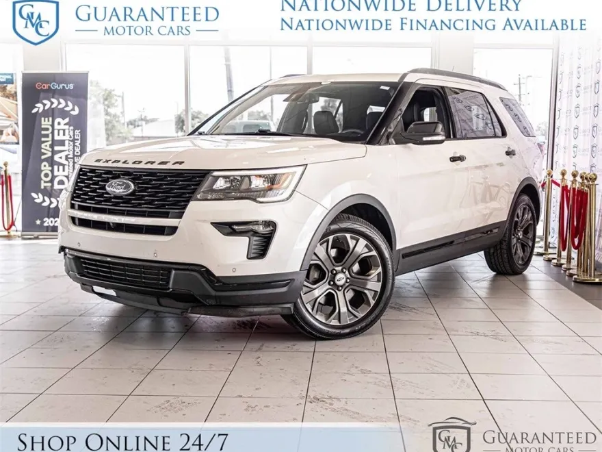 2018 Ford Explorer Sport photo 1