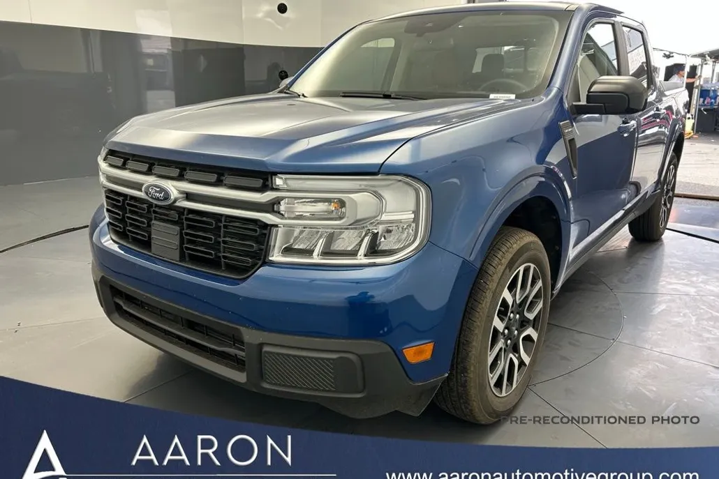 2024 Ford Maverick Lariat photo 1