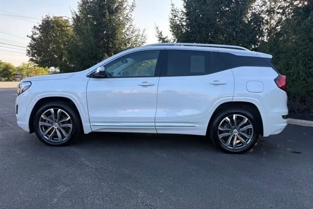2020 Gmc Terrain Denali photo 1