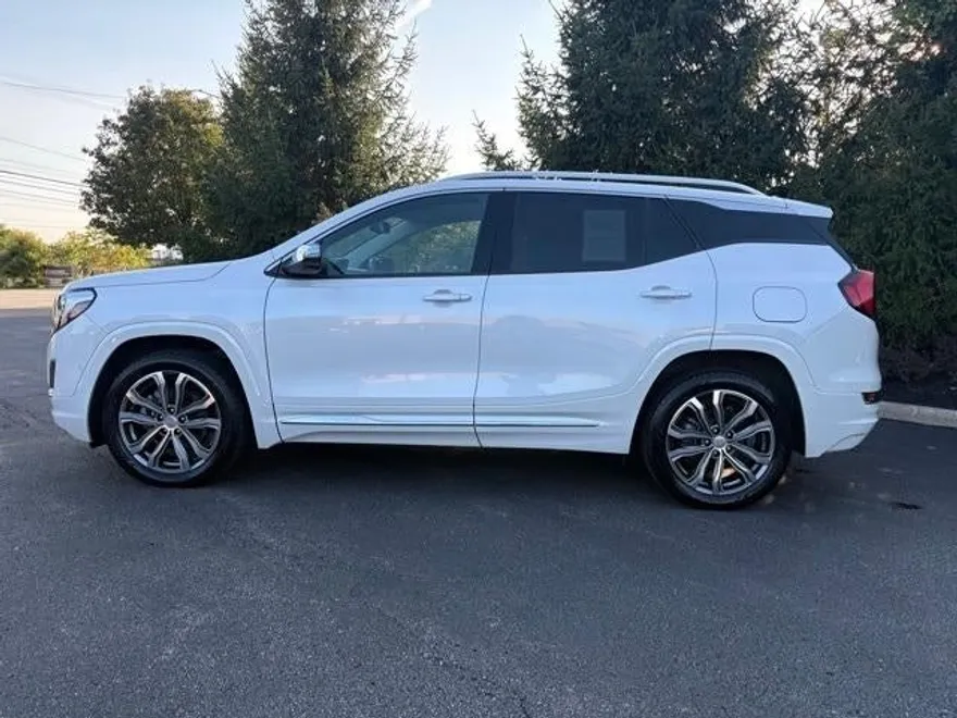 2020 Gmc Terrain Denali photo 1