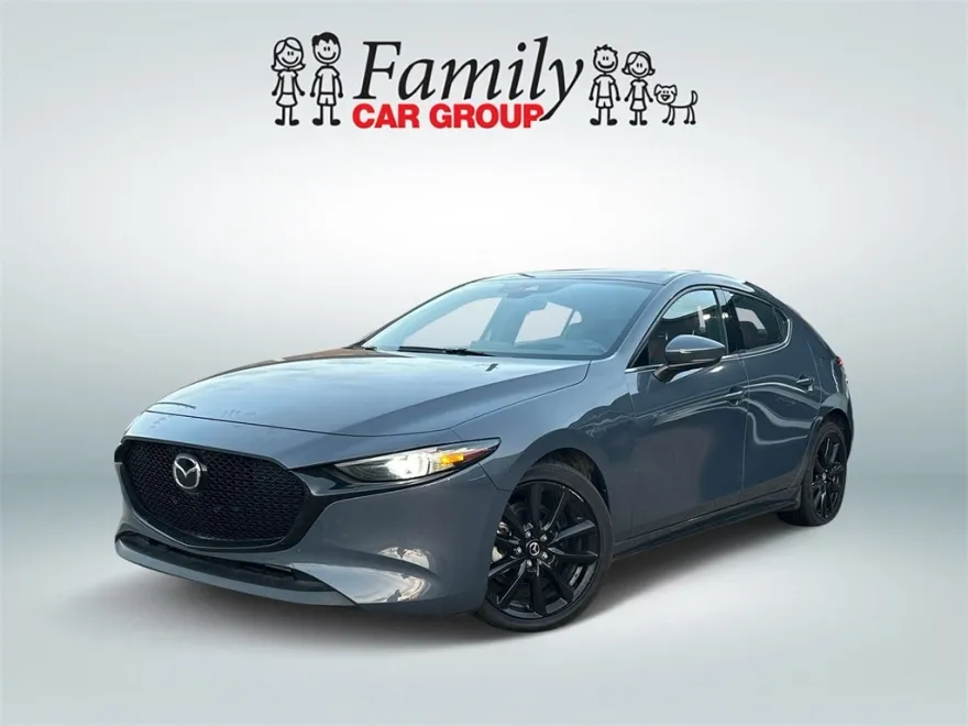 2022 Mazda Mazda3 Premium photo 1
