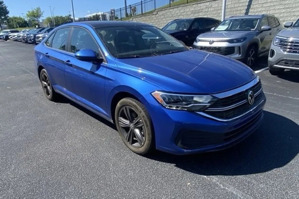 2022 Volkswagen Jetta 1.5T SE photo 1